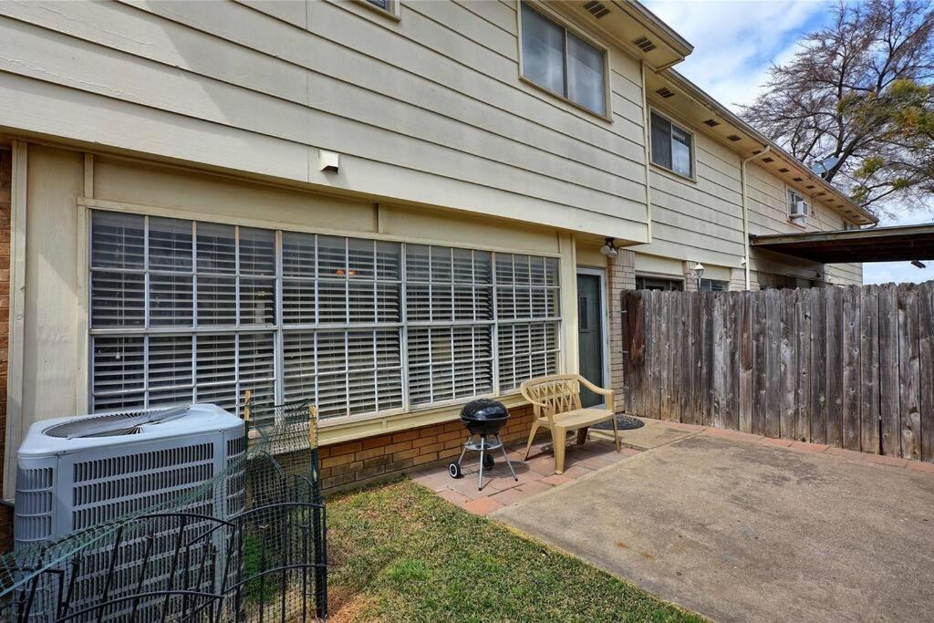 Mpressive Hideaway! Βίλα Grand Prairie Εξωτερικό φωτογραφία